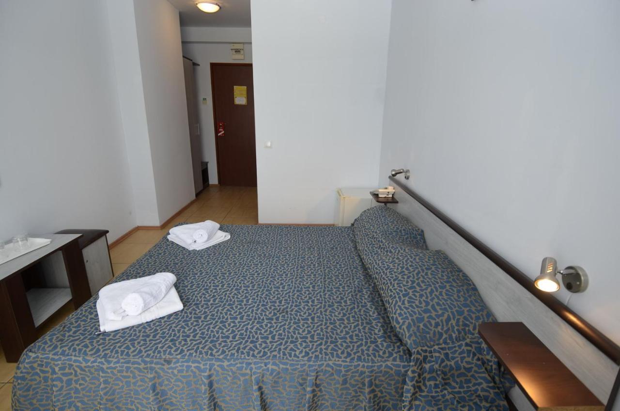Hotel Intim Costinesti Exterior photo