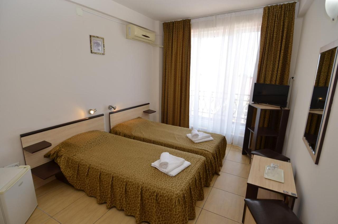 Hotel Intim Costinesti Exterior photo